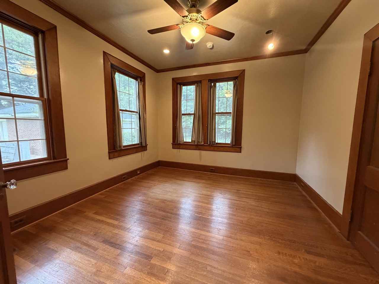 1012 Fitzpatrick Ave #NA - Photo 7 of 13