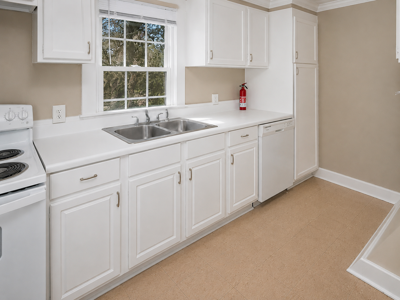 312 N Jefferson St Ne #1 - Photo 4 of 10
