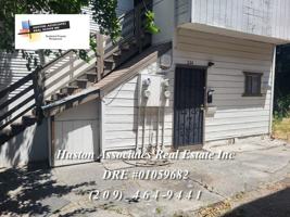 featured image of 244 N Pilgrim St