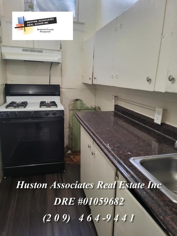 244 N Pilgrim St - Photo 3 of 7