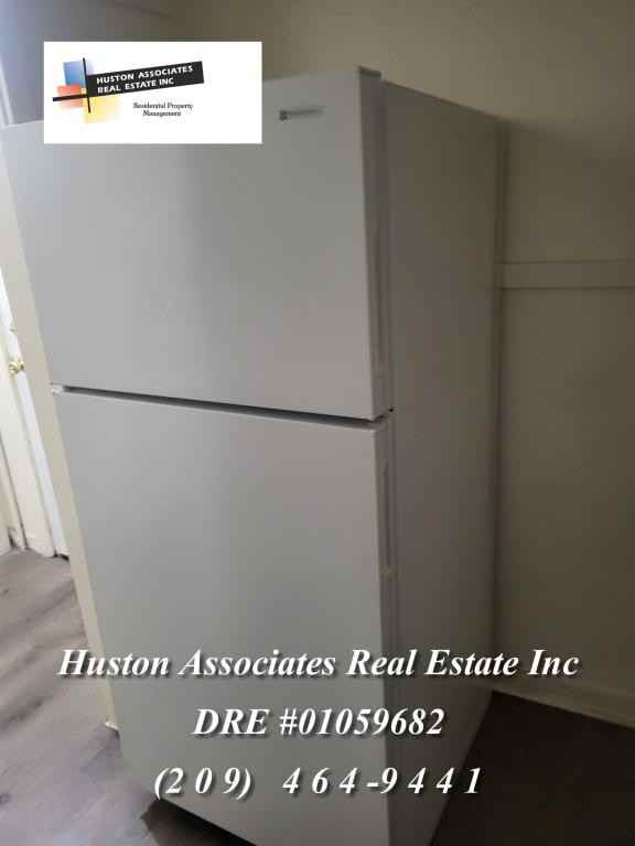 244 N Pilgrim St - Photo 4 of 7
