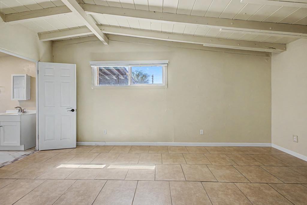 3762 E 22nd St - Photo 7 of 24