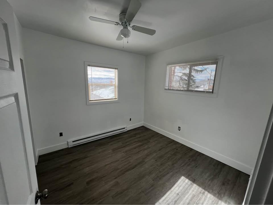 423 1/2 S Dakota St - Photo 5 of 6