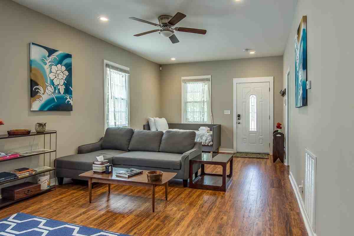 113 Lucile St - Photo 3 of 31