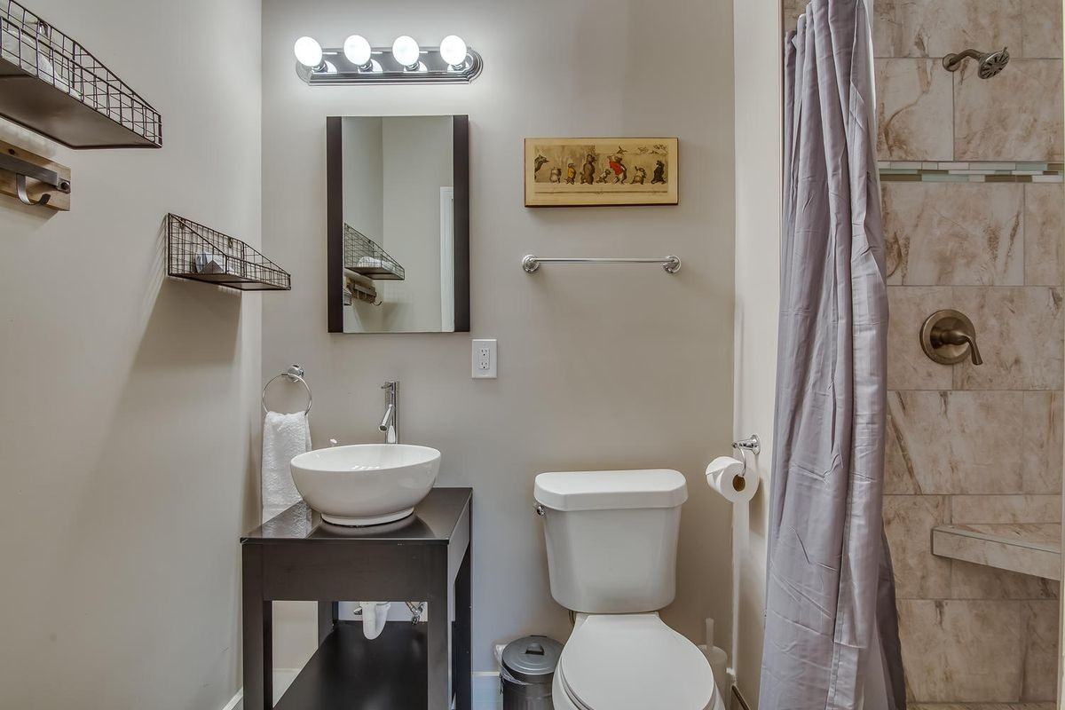 113 Lucile St - Photo 7 of 31