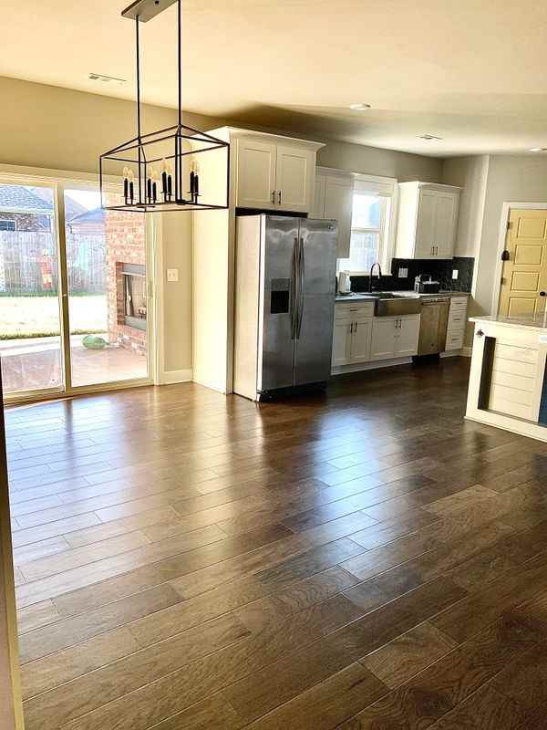 1411 Eureka Rd - Photo 7 of 27