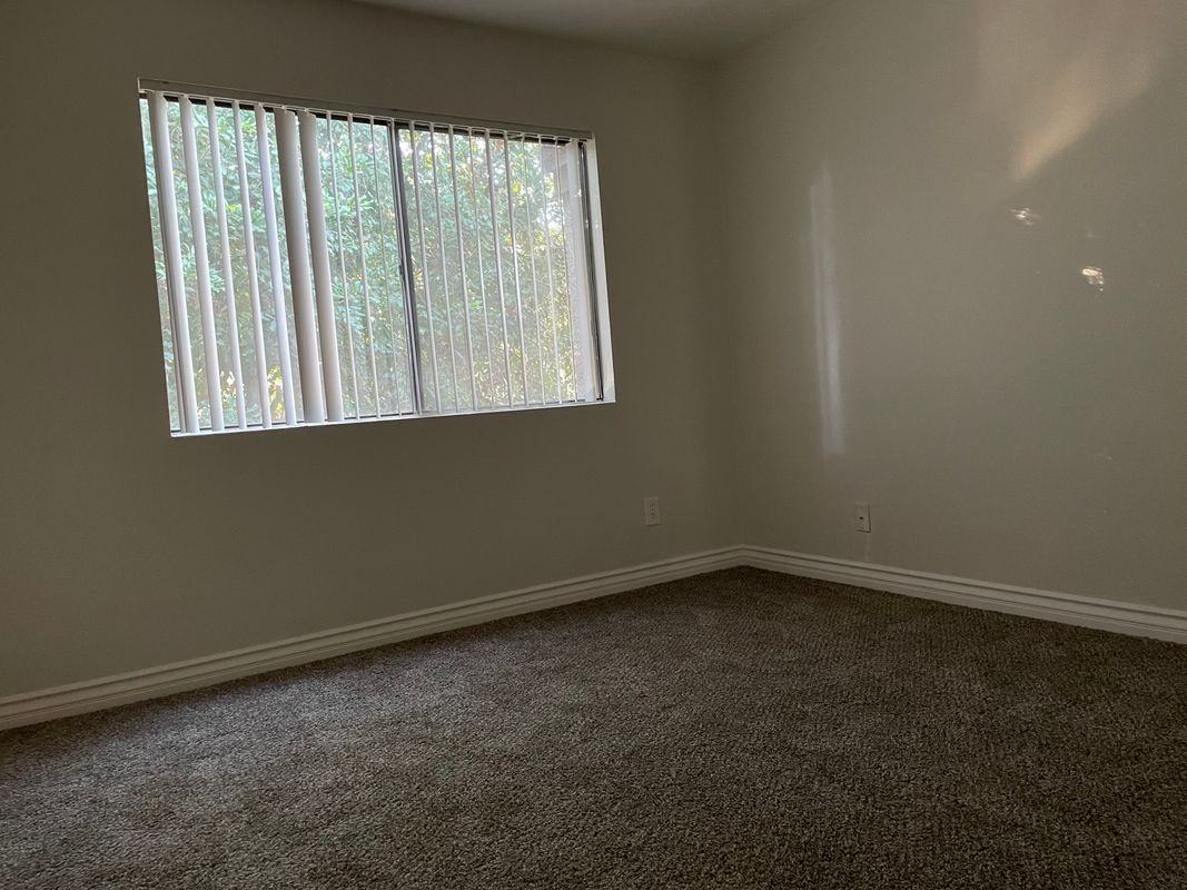 1114 W Blaine St ##205 - Photo 4 of 16