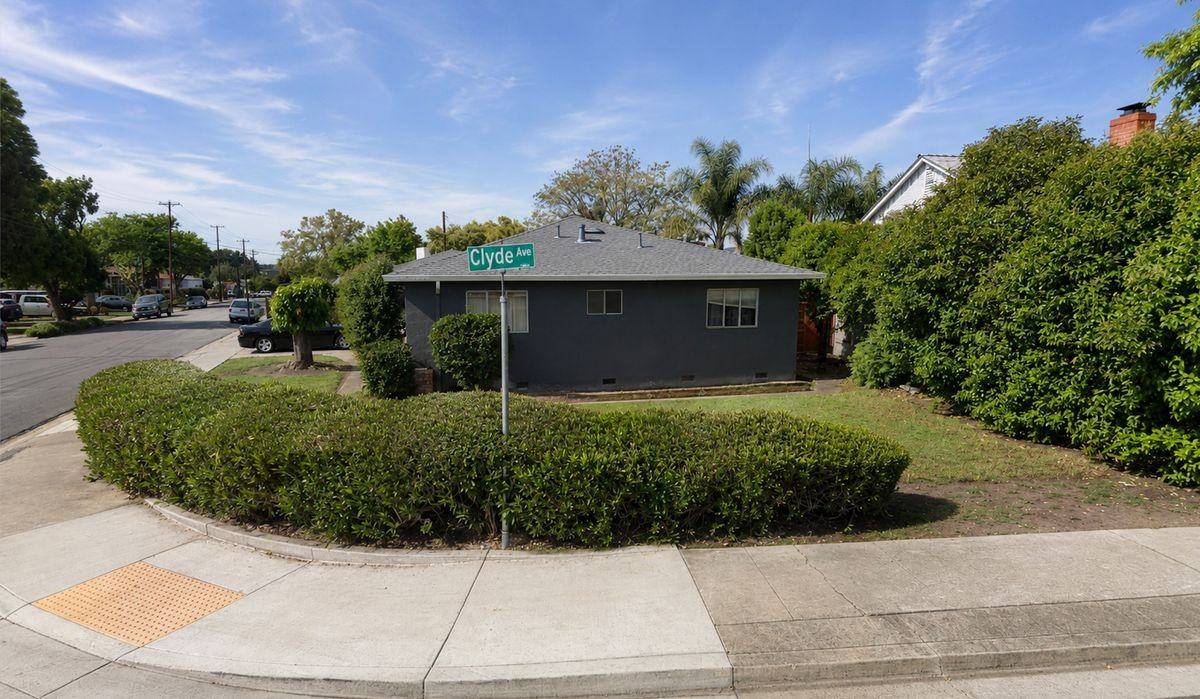 2859 Foskett Ave - Photo 2 of 3