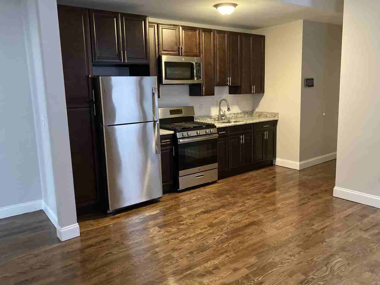 55 Prospect Ave #2L - Photo 2 of 11