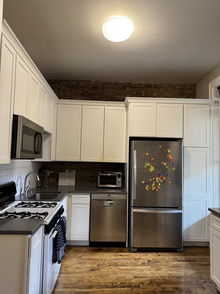 2252 N Fremont St #2 - Photo 6 of 15