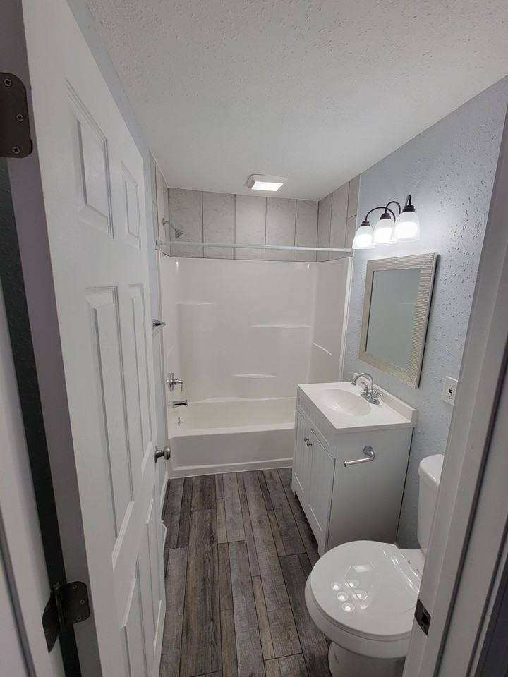 1537 N 8th St - Photo 5 of 12