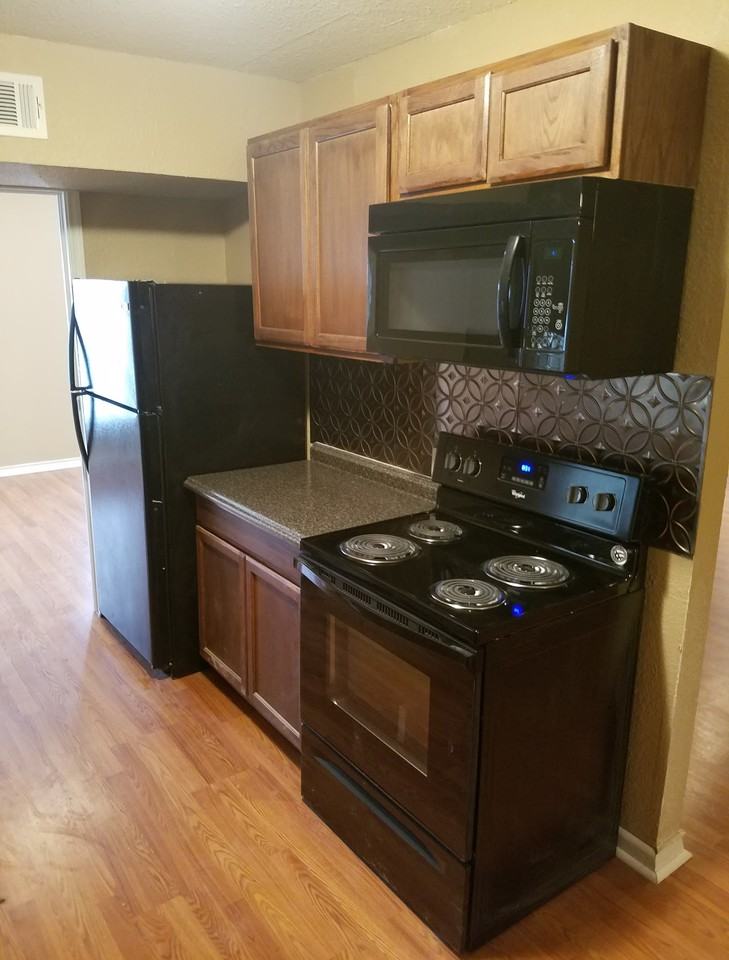 1516 Tucson Rd - Photo 4 of 10