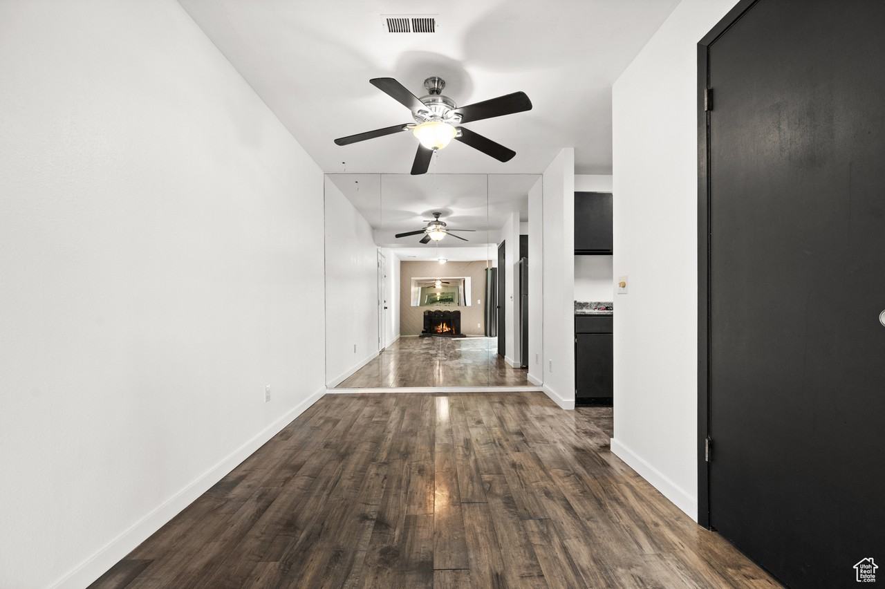 5327 S St #D - Photo 3 of 17
