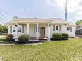featured image of 379 Rogers Ave