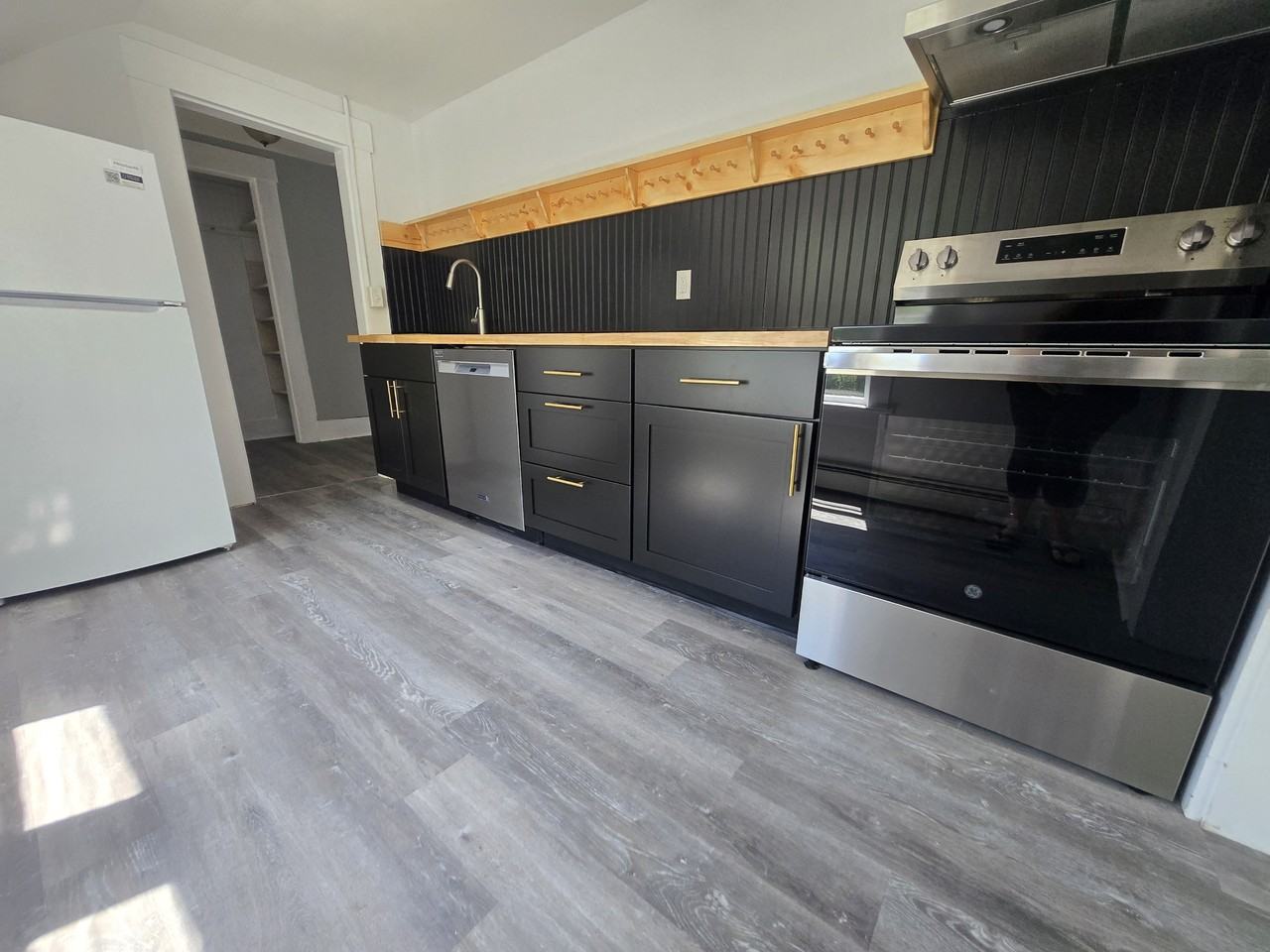 3 Keeble St #B - Photo 3 of 30