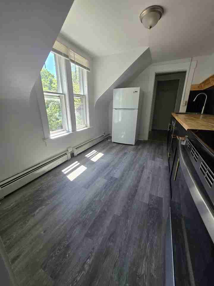 3 Keeble St #B - Photo 6 of 30