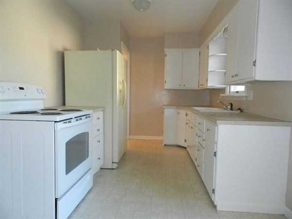 1642 Ruddiman Dr - Photo 3 of 16