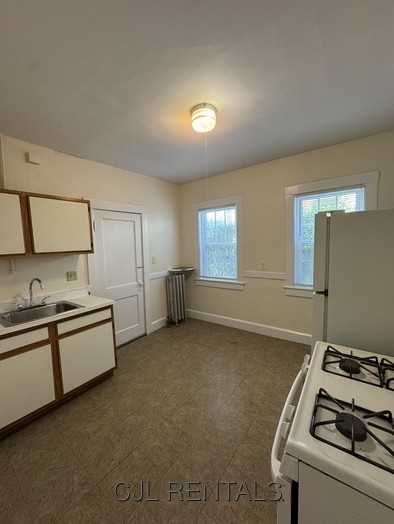 11 Clyde Rd - Photo 4 of 10