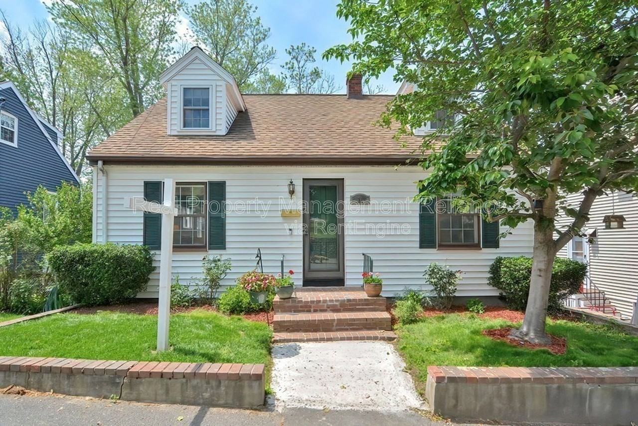 76 Granite St