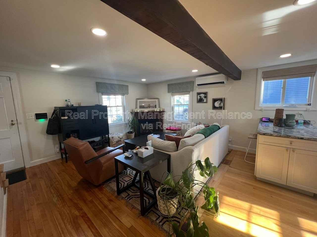 76 Granite St - Photo 5 of 15