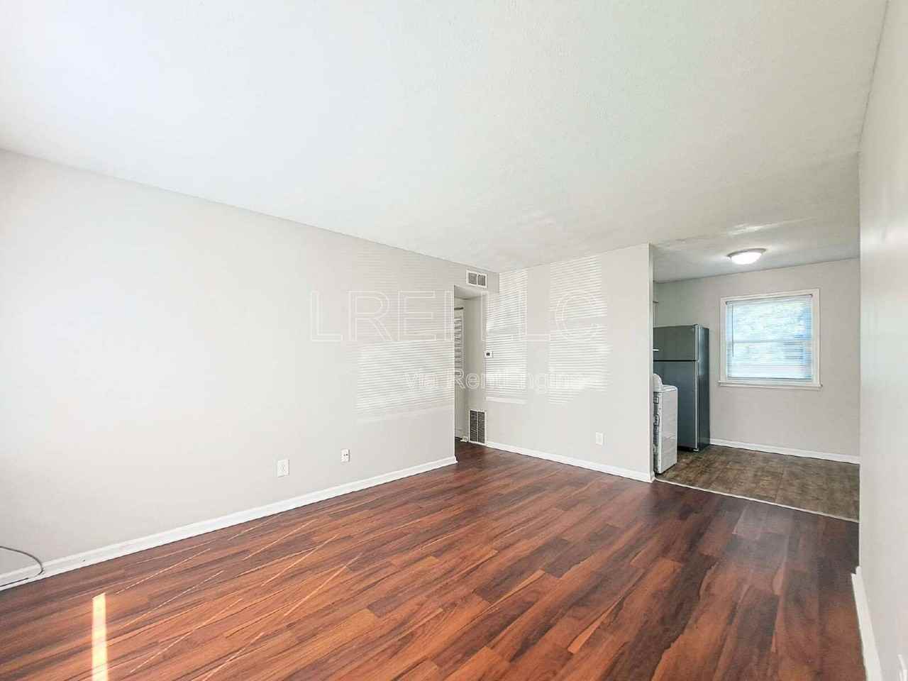 5112 Valiant Dr #2 - Photo 3 of 21