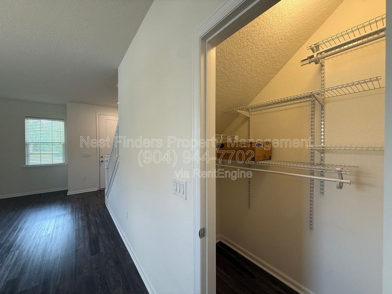 386 Rittburn Ln - Photo 7 of 50