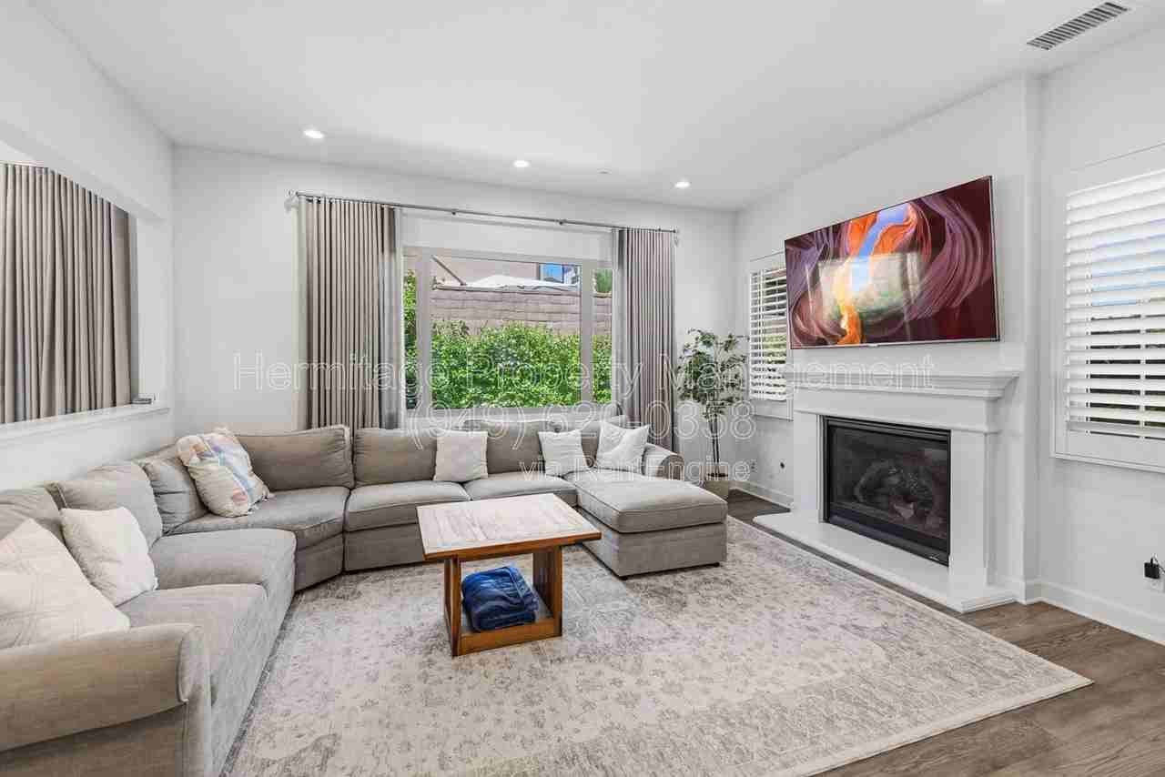 61 Furlong - Photo 3 of 29