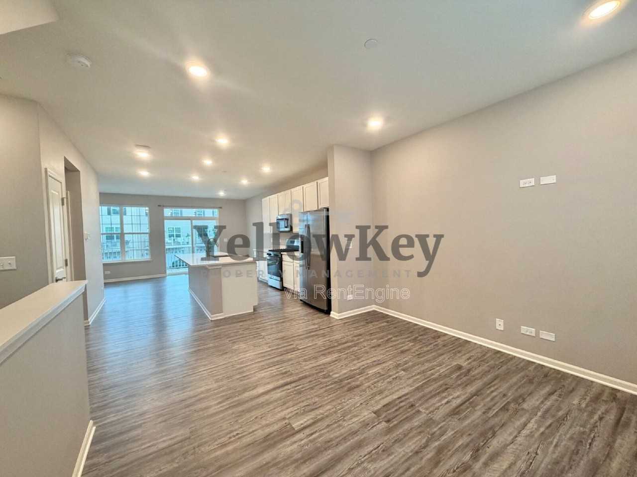 1707 Carlstedt Dr - Photo 2 of 14