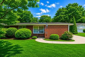 featured image of 1055 Pine St Ne