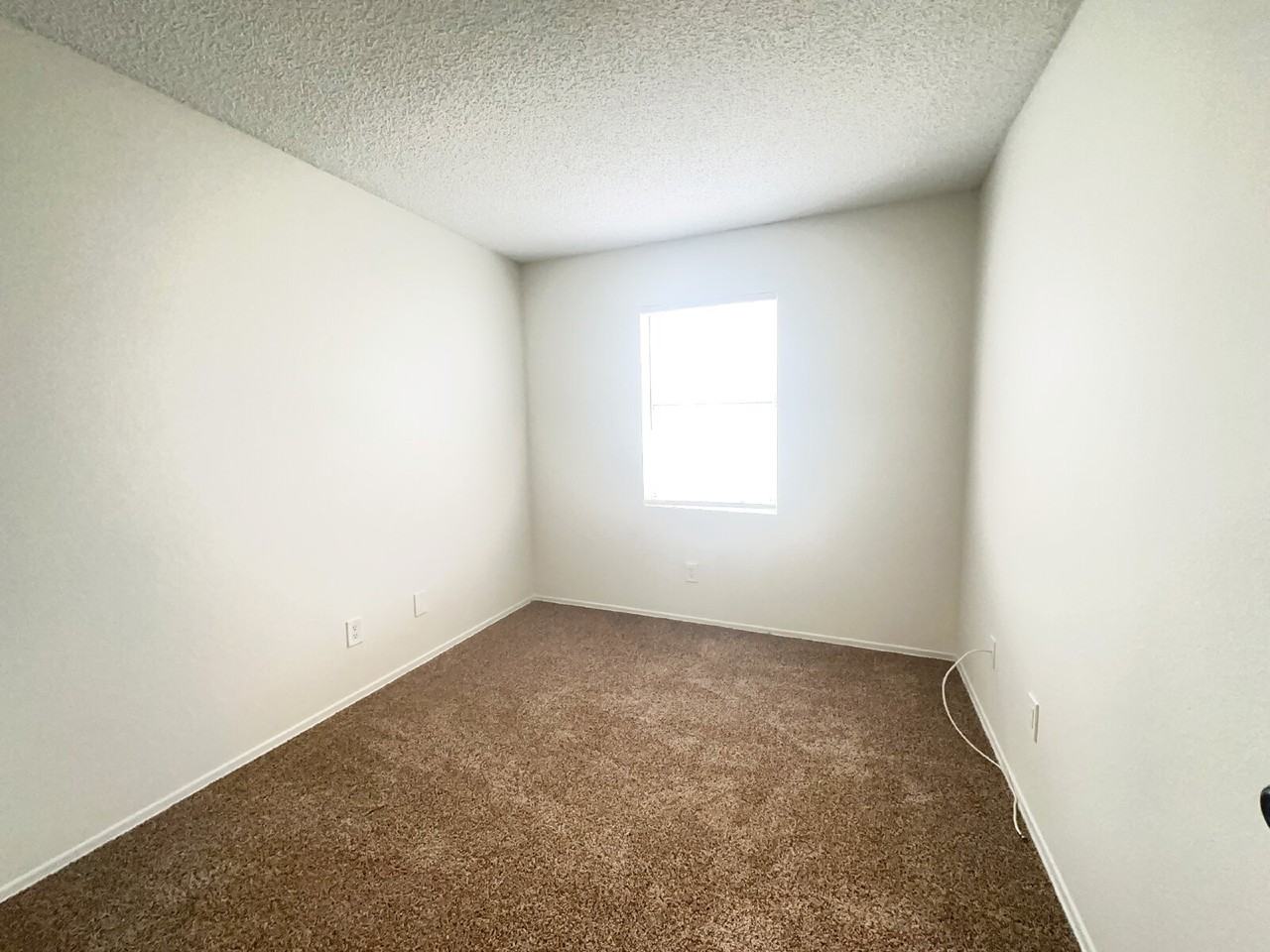 18209 Sierra Hwy - Photo 2 of 20