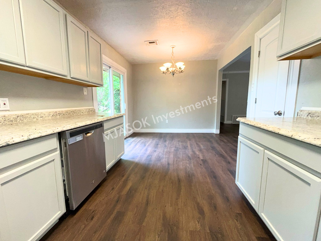 2709 Nw Hilltop Dr - Photo 6 of 21