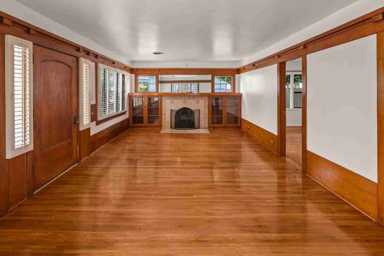 3925 Hawk St - Photo 5 of 50