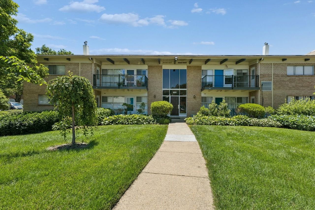 4901 Americana Dr