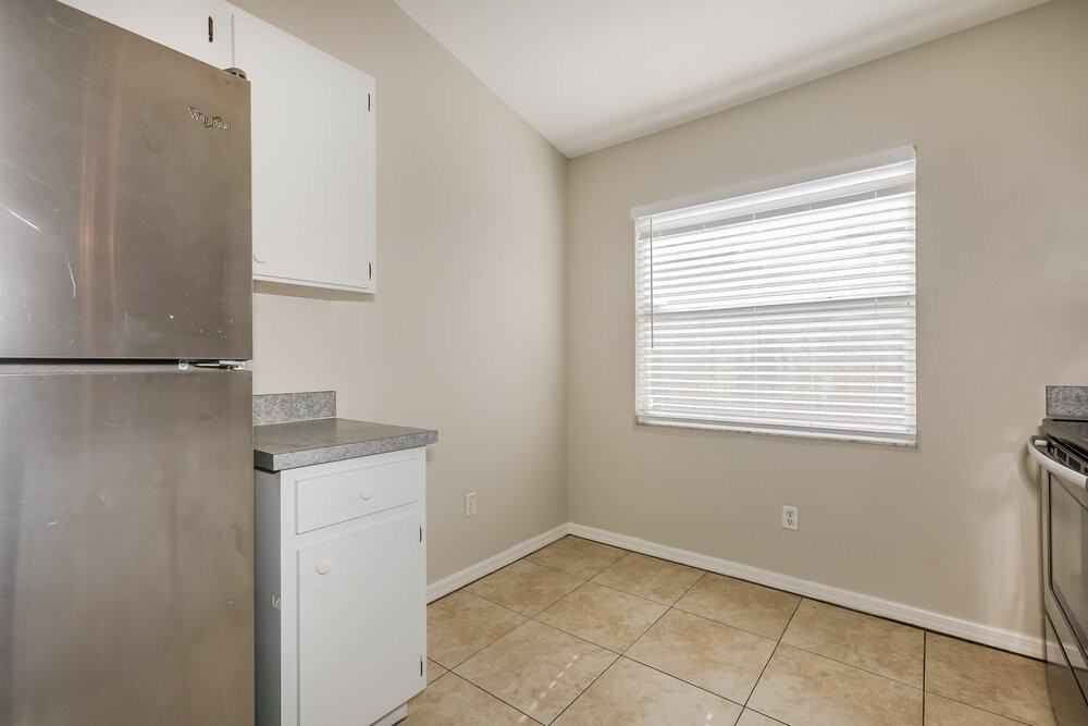 1022 Harvest Moon Dr - Photo 6 of 16