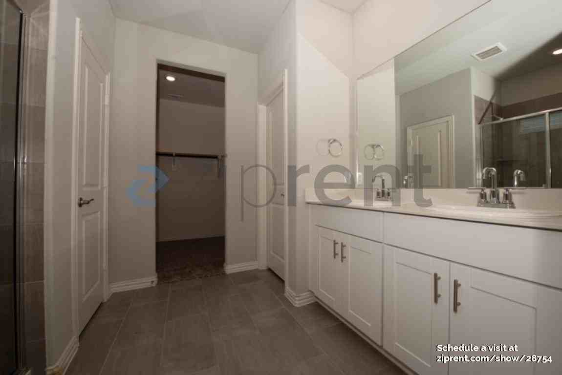 3427 Flatiron Dr - Photo 7 of 21