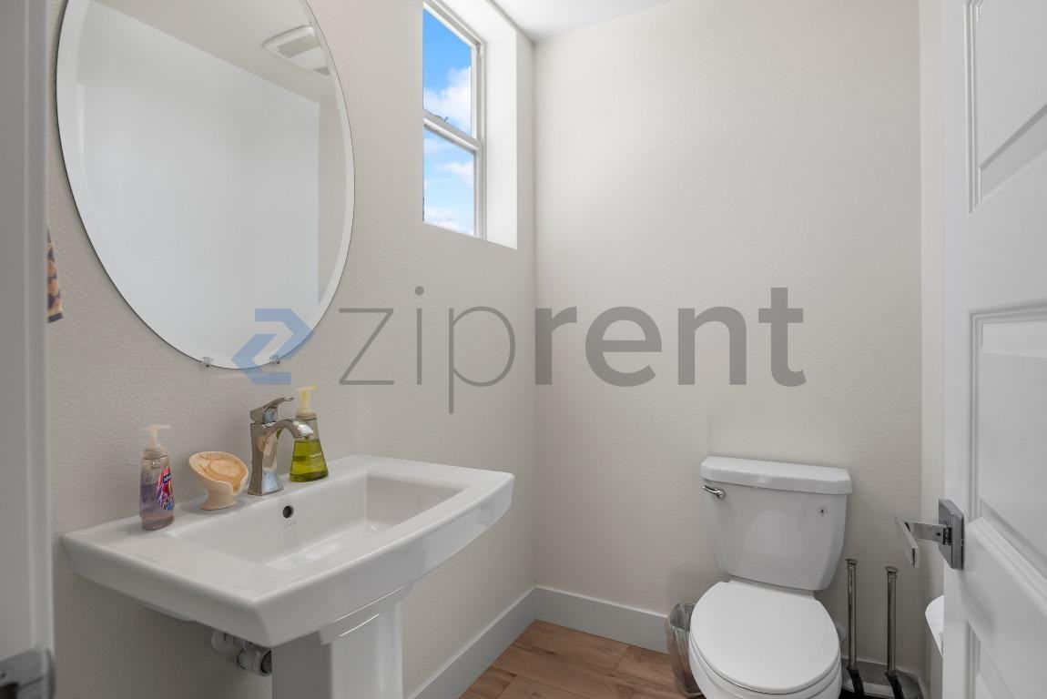 932 Noble Fir Ter #7 - Photo 5 of 25