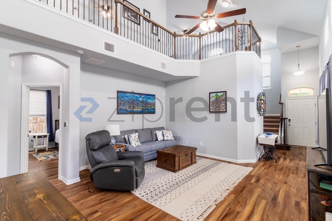 1404 Jenkins Bnd - Photo 7 of 22