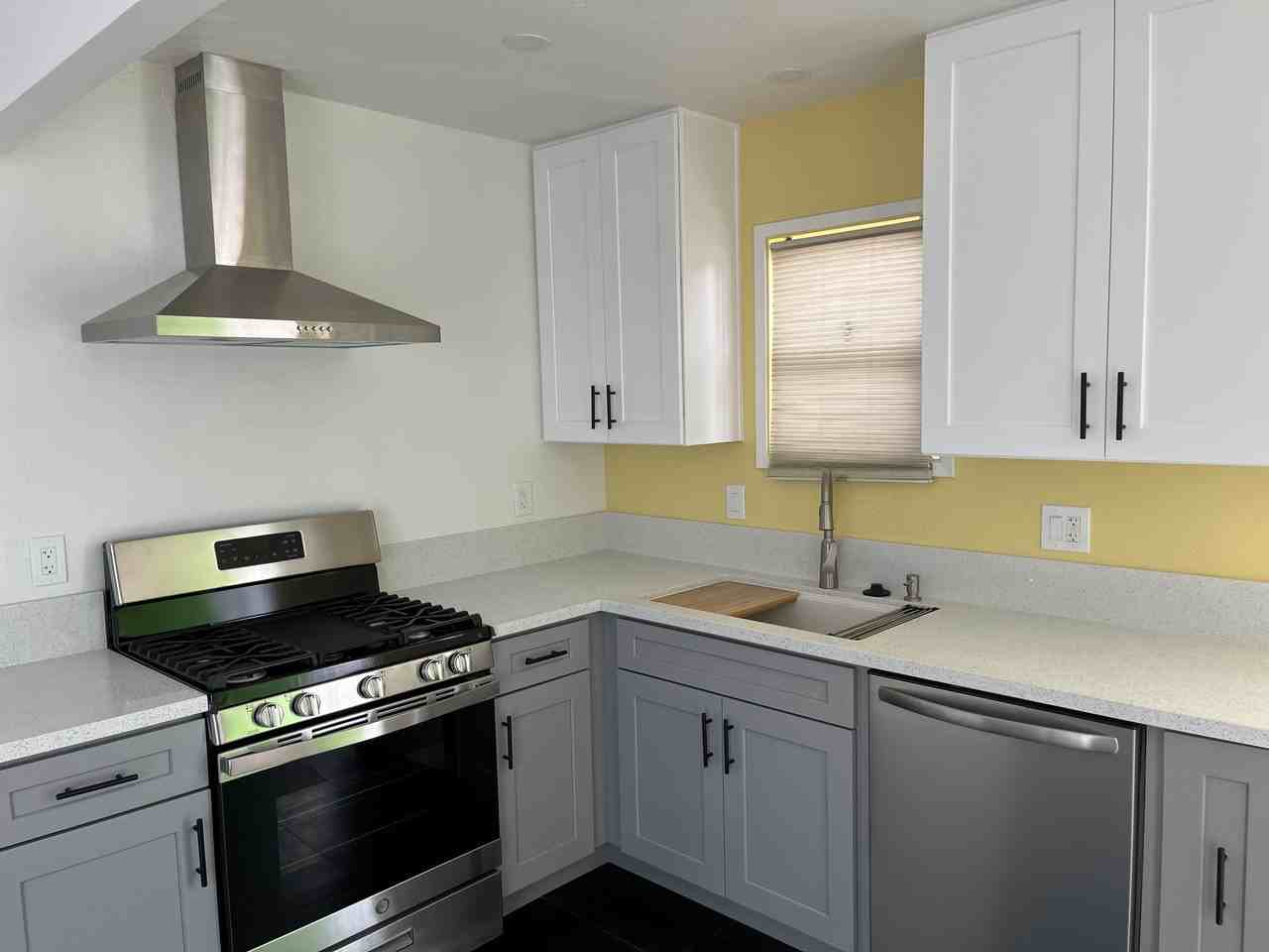 4826 Dawes St - Photo 5 of 14