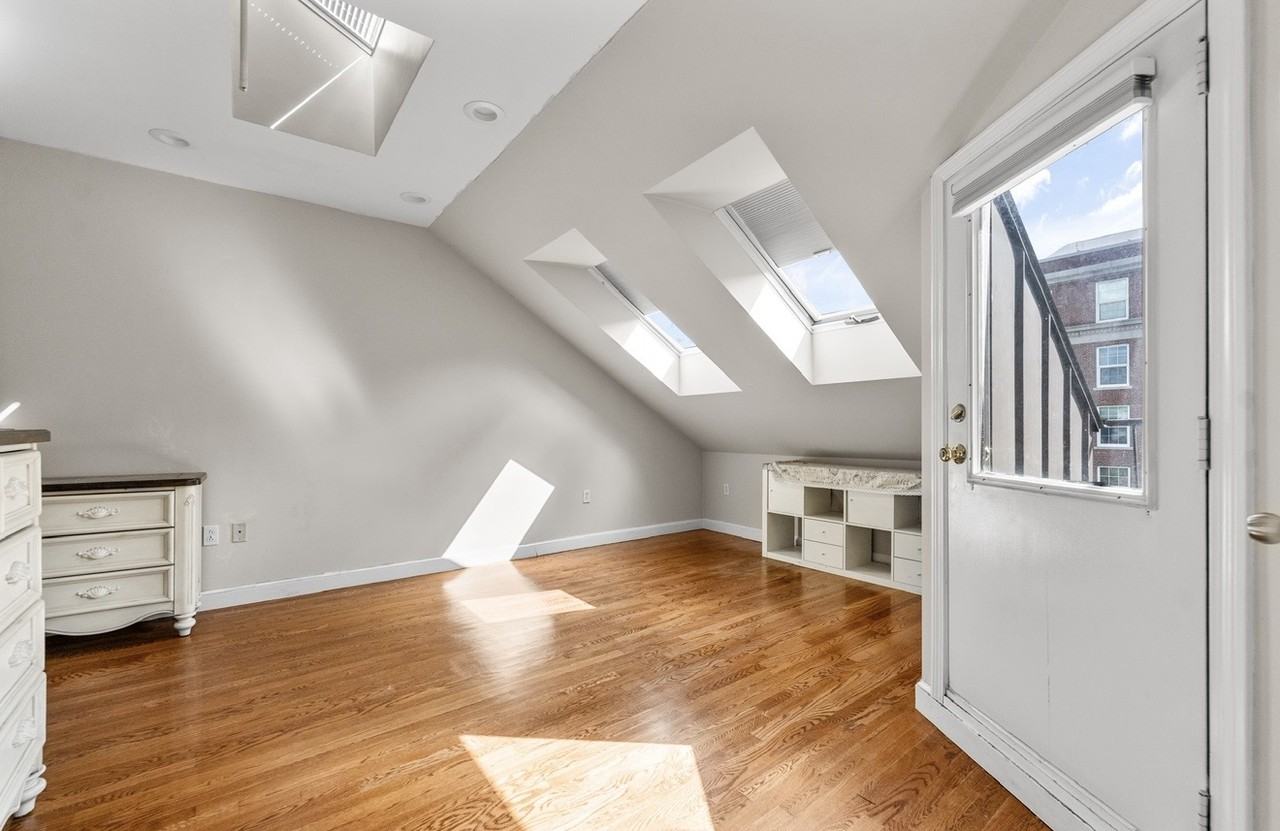 25 Bay State Rd #6 - Photo 5 of 13