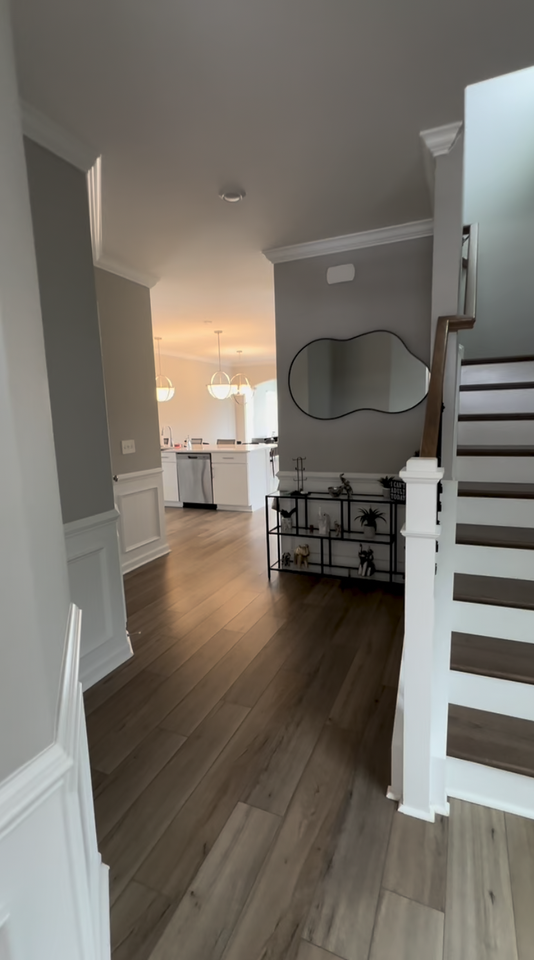 588 Ludlow Ln #NA - Photo 3 of 8