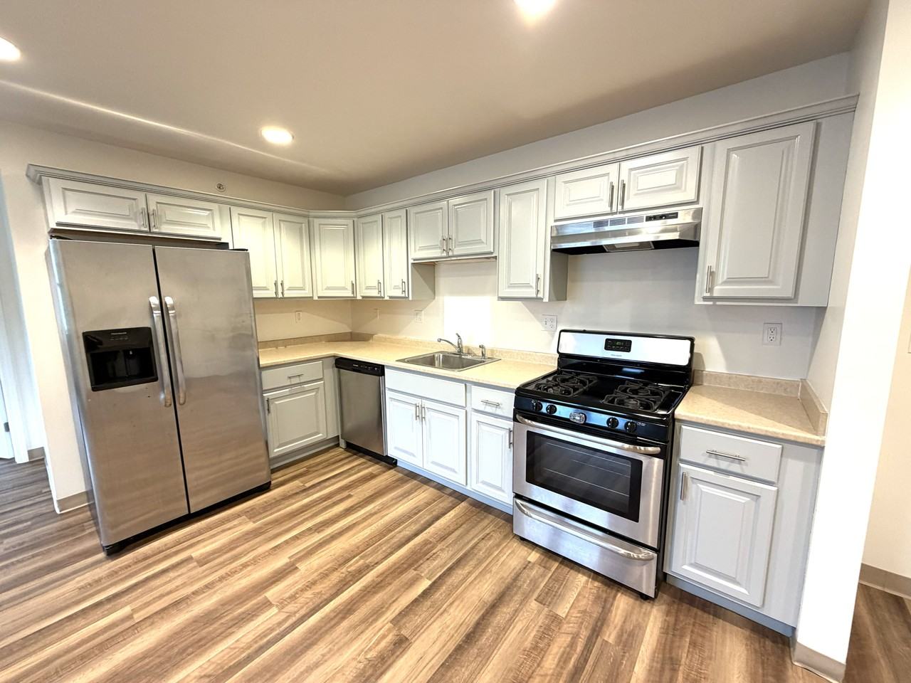 329 East St #304 - Photo 2 of 19