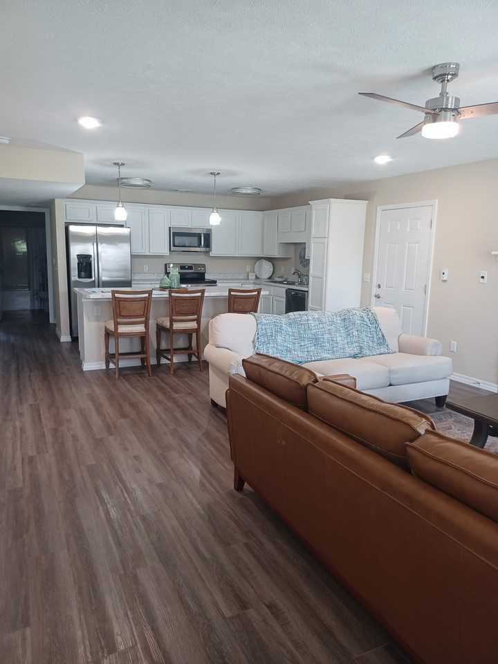 1902 Ontario Ct - Photo 2 of 9