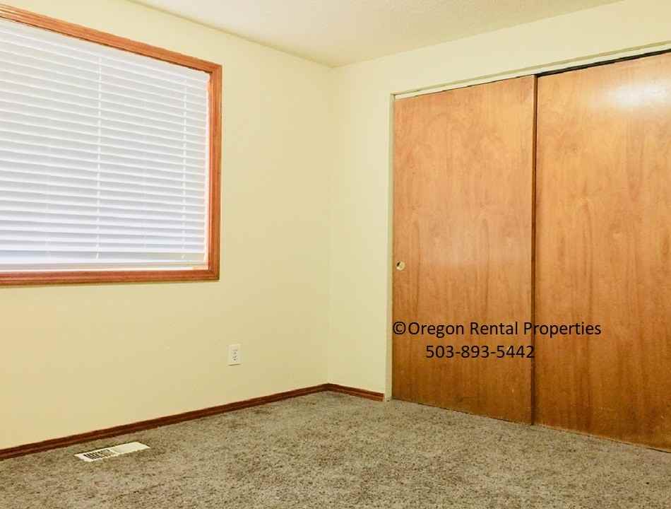 8108 Se Knight St #NA - Photo 5 of 28