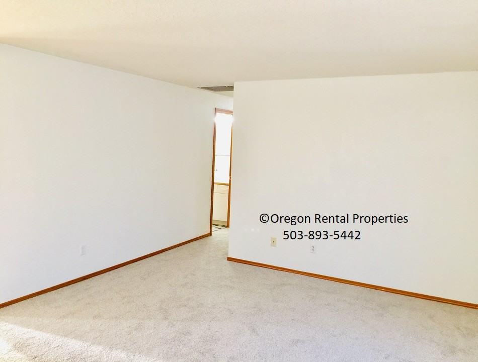 8108 Se Knight St #NA - Photo 6 of 28