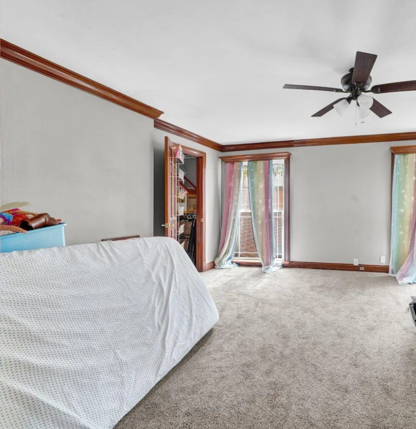 6024 N Knoxville Ave #NA - Photo 5 of 29