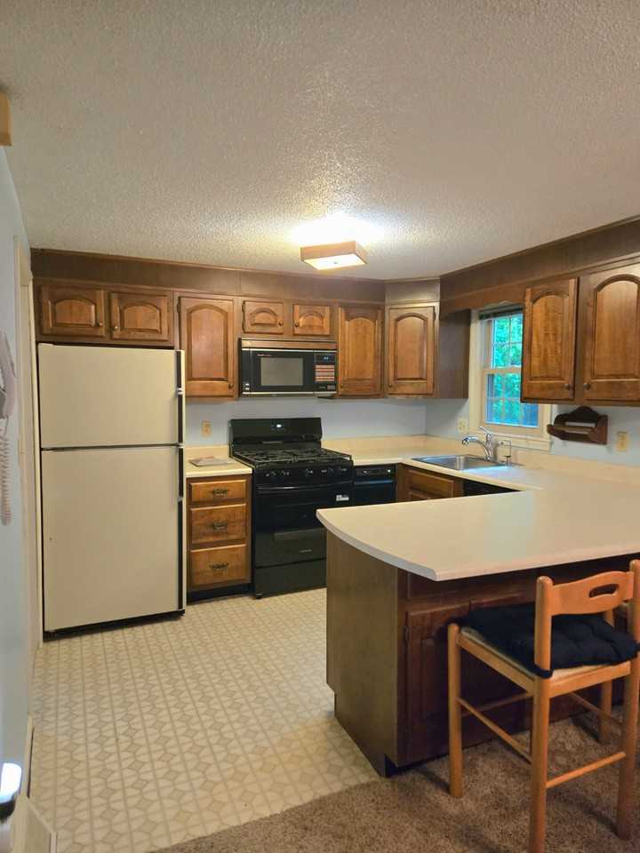 506 Wellman Ave #506 - Photo 3 of 14