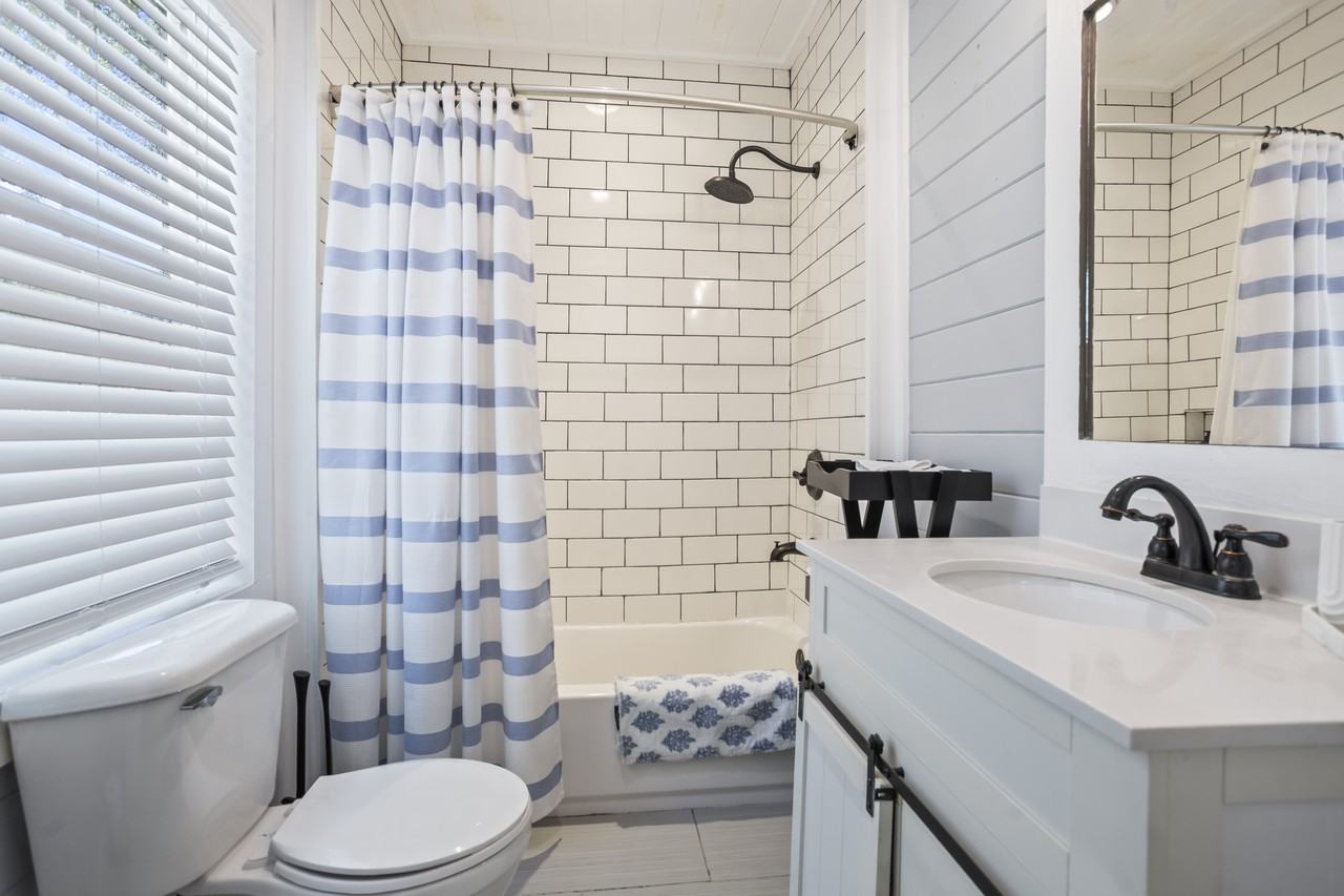 4879 Vaucluse Rd #NA - Photo 5 of 11