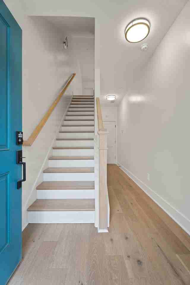 697 Pryor St Sw #697 - Photo 2 of 23