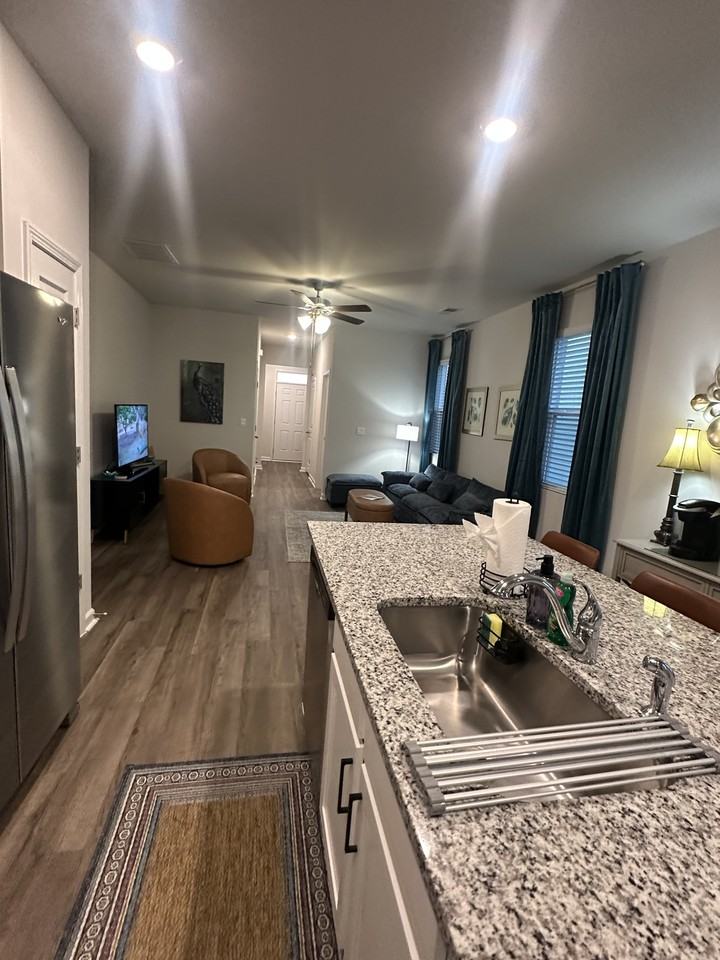 490 Whitby Ct #NA - Photo 6 of 23