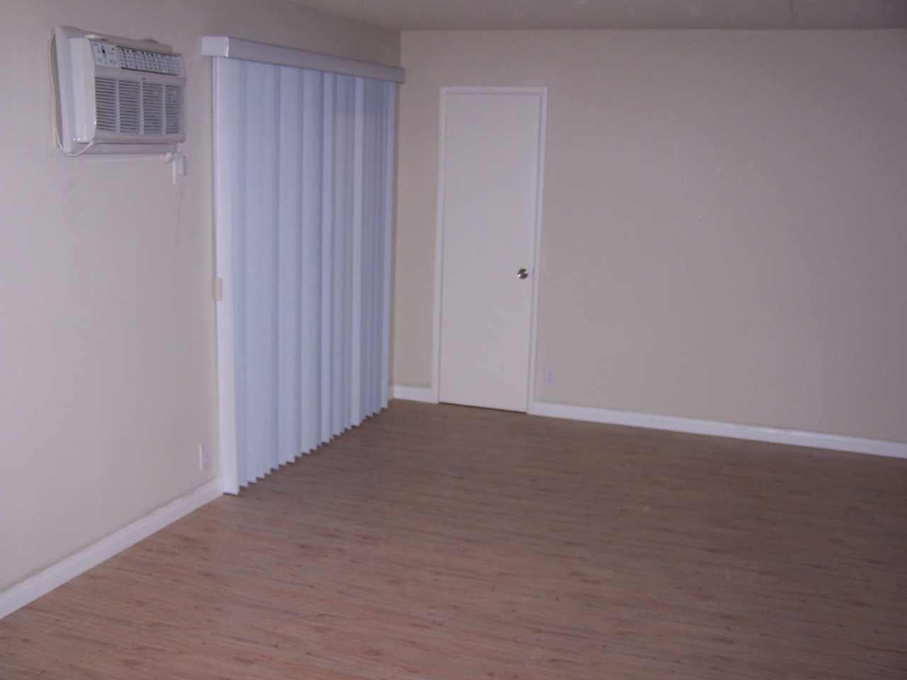5040 Tujunga Ave #6 - Photo 7 of 20